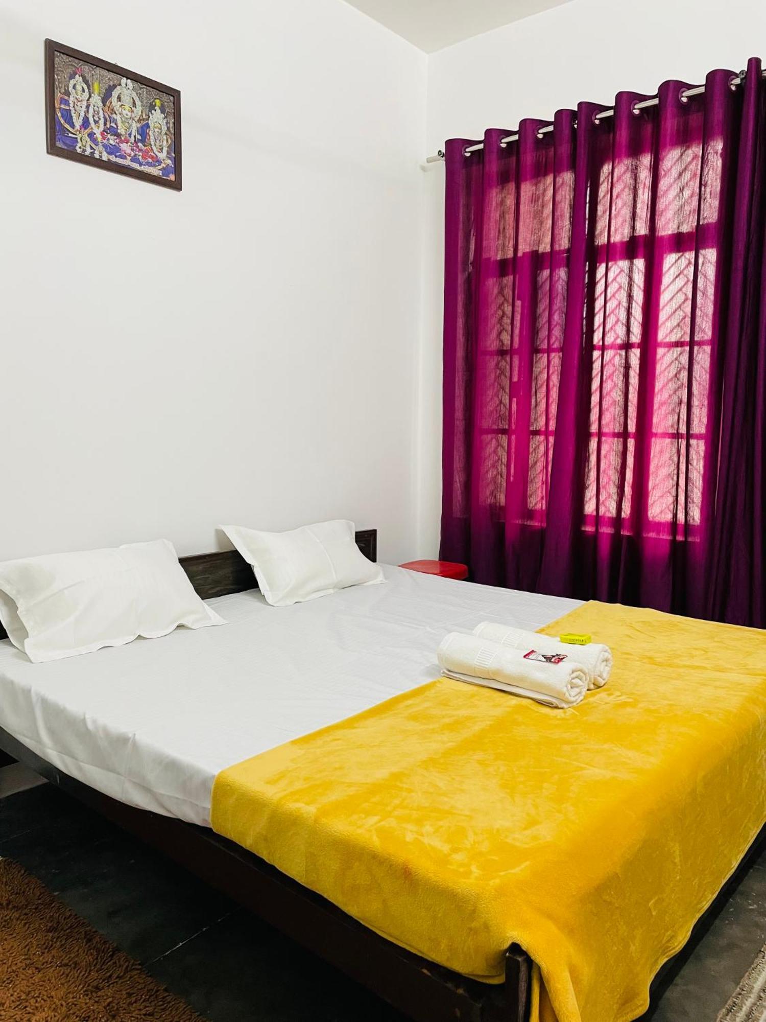 Shree Balaji Homestay Ayodhya Exterior photo